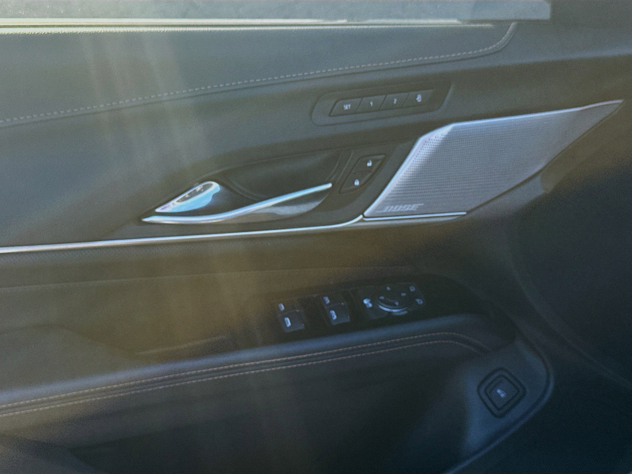 Used 2022 Cadillac CT4 V w/ LPO, ONYX Package image 15