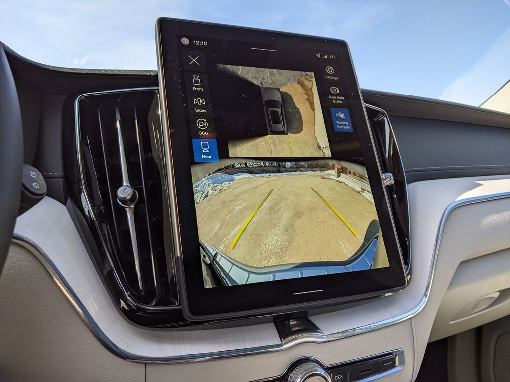 Certified 2026 Volvo XC60 B5 Ultra w/ Protection Package Premier image 18