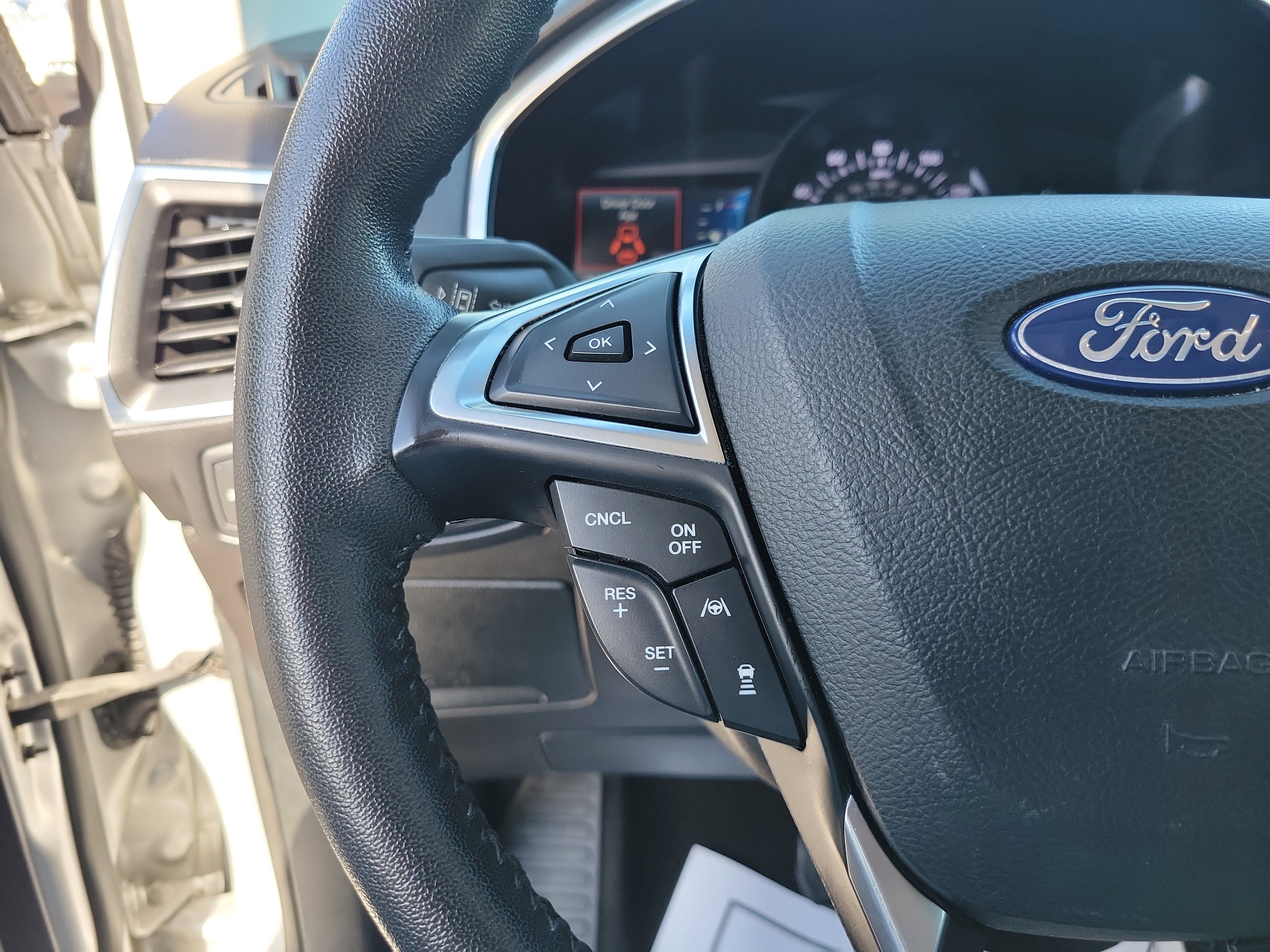 Used 2019 Ford Edge Titanium w/ Equipment Group 301A image 33
