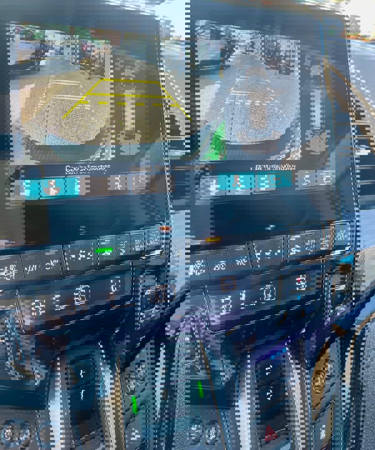 Used 2023 Honda Odyssey Elite image 12