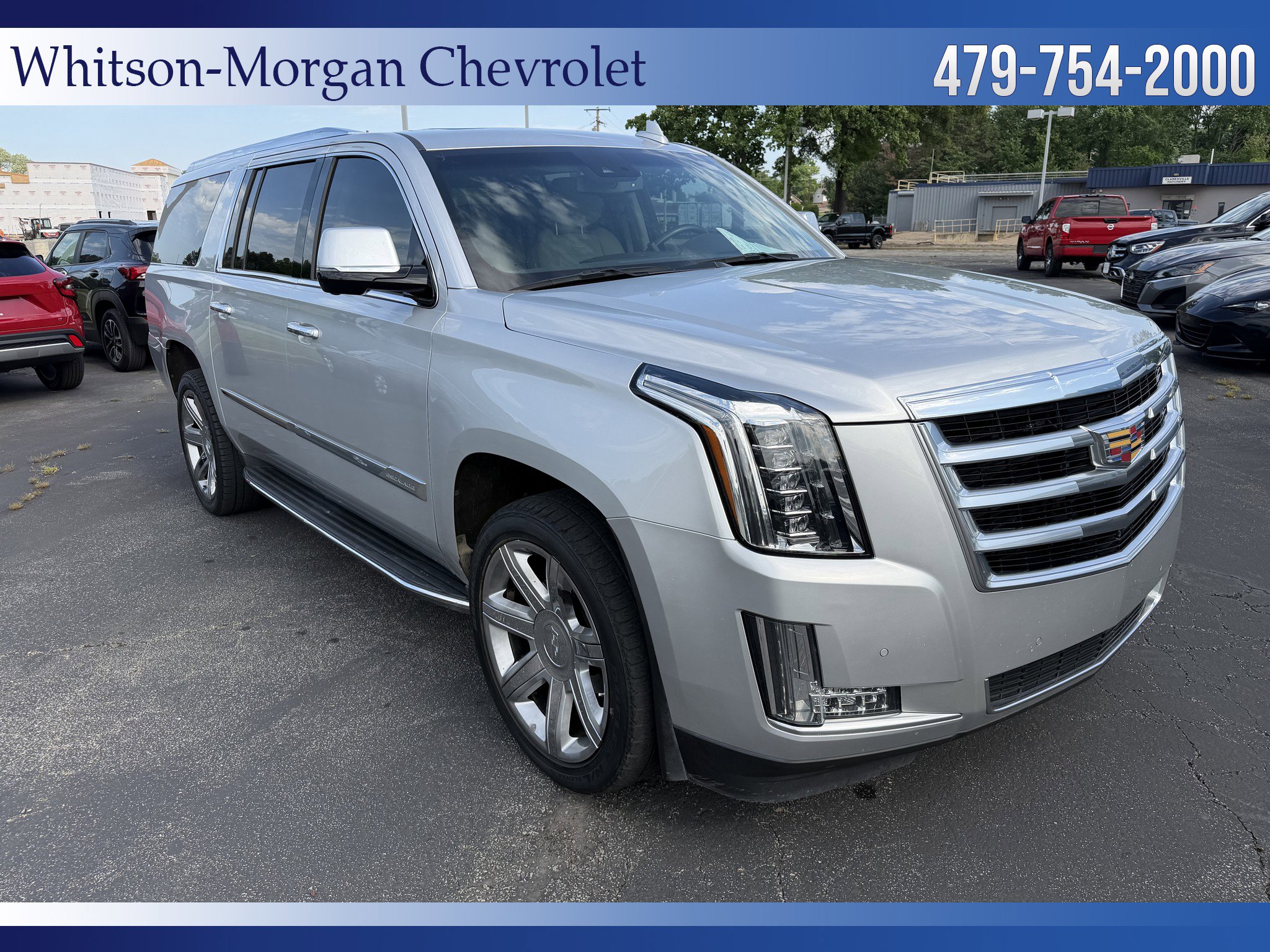 Used 2016 Cadillac Escalade ESV Luxury RWD image 4