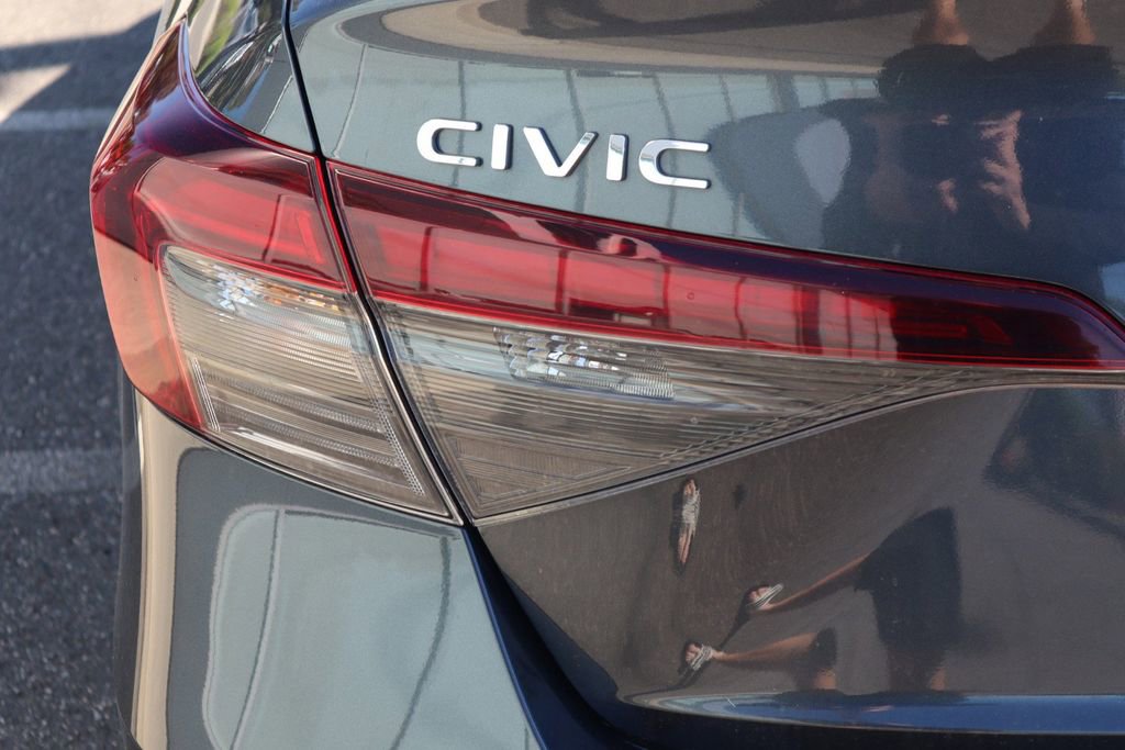 Used 2025 Honda Civic Sport image 28