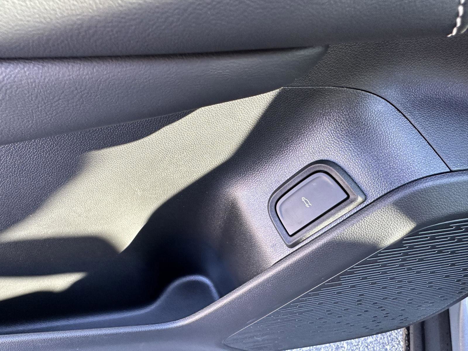 New 2026 GMC Terrain Elevation w/ Elevation Premium Package image 15