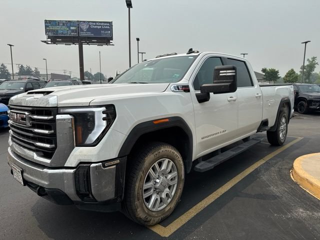 Used 2024 GMC Sierra 2500 SLE w/ SLE Convenience Package AWD/4WD image 3