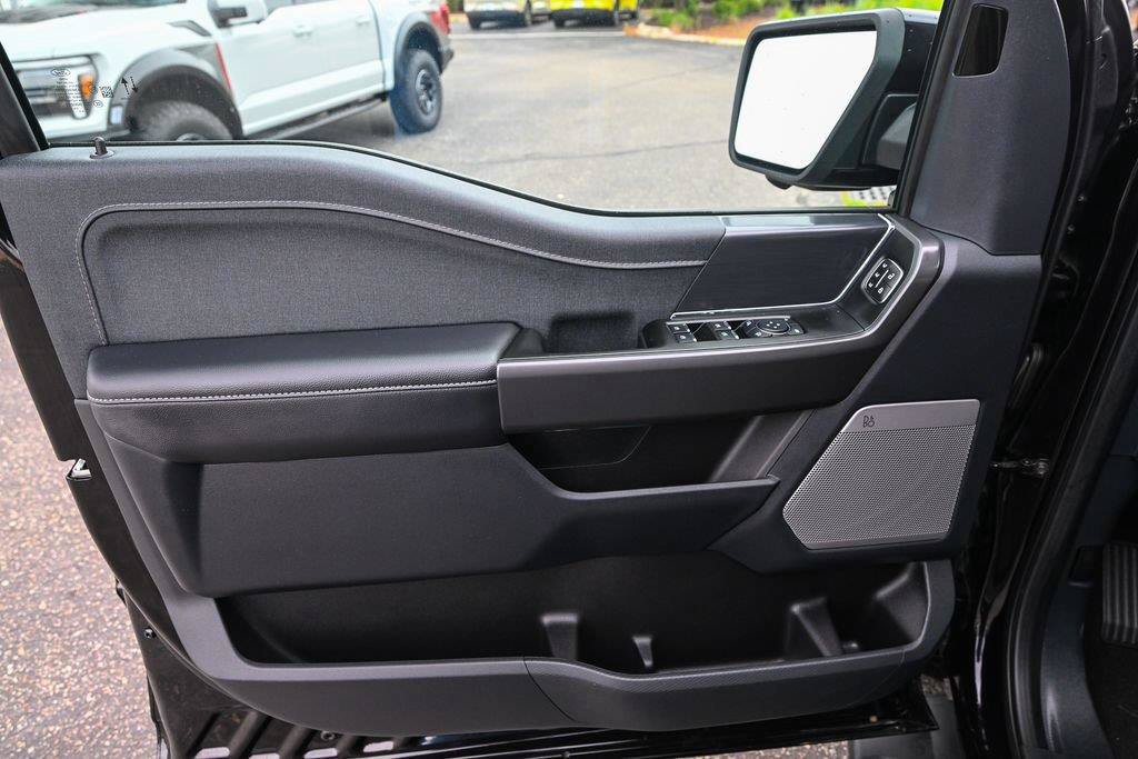 Used 2025 Ford F150 Lariat AWD/4WD image 20