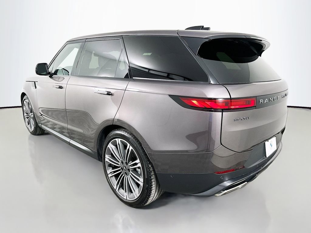 Used 2025 Land Rover Range Rover Sport SE AWD/4WD image 7