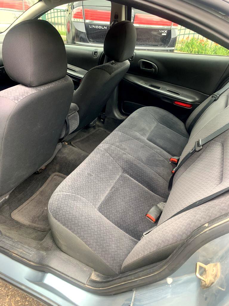 Used 2004 Dodge Intrepid SE image 7