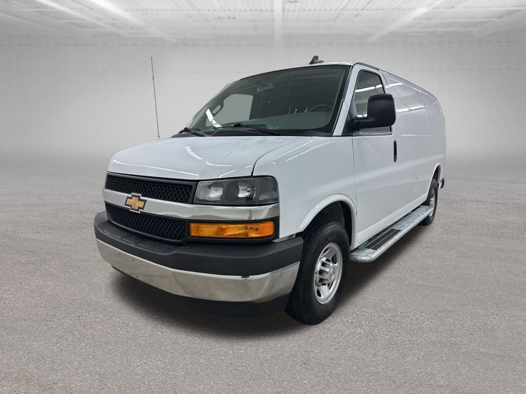 Used 2024 Chevrolet Express 2500 w/ Driver Convenience Package image 7