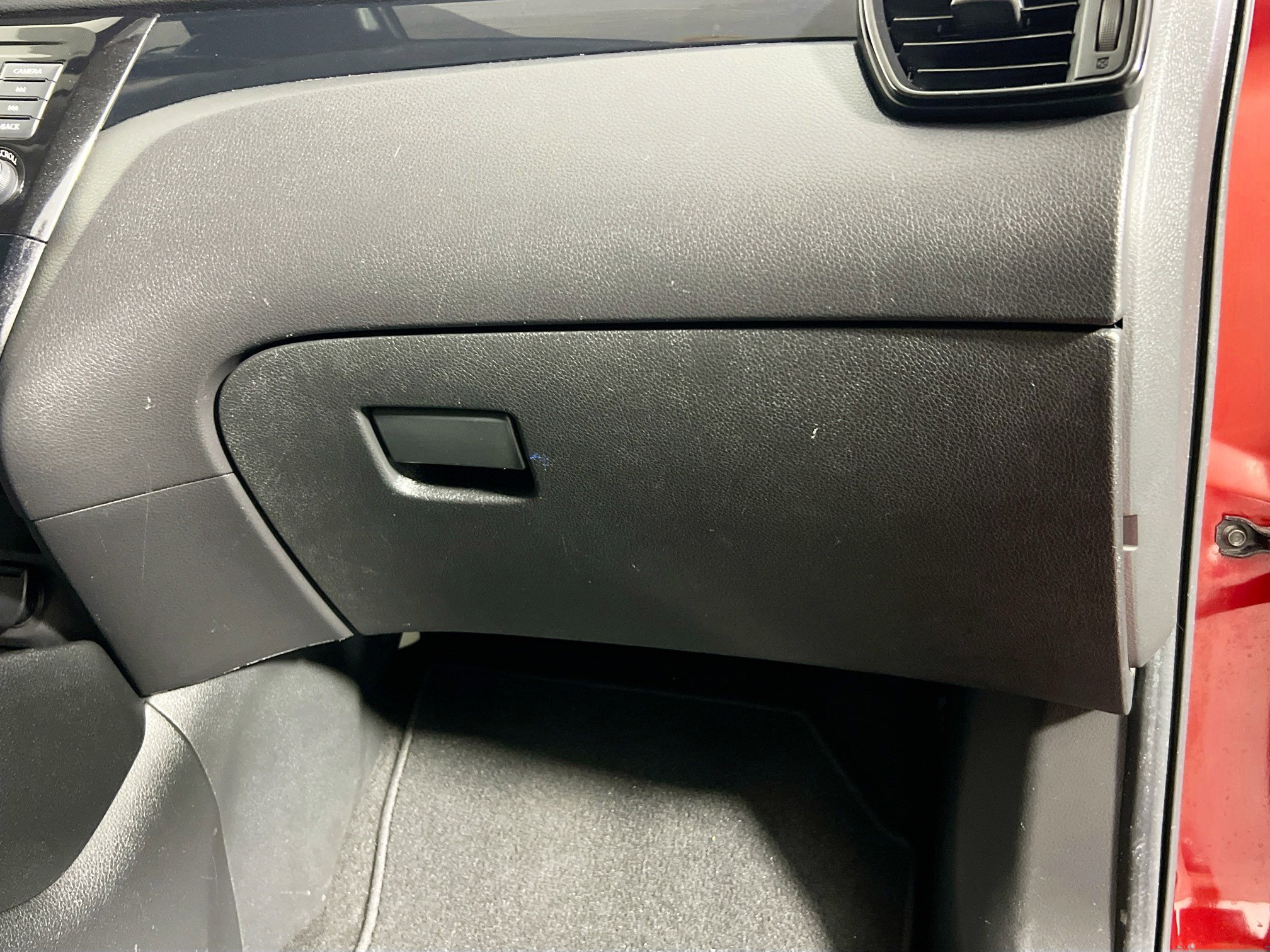 Used 2019 Nissan Rogue Sport SV w/ Technology Package FWD image 35