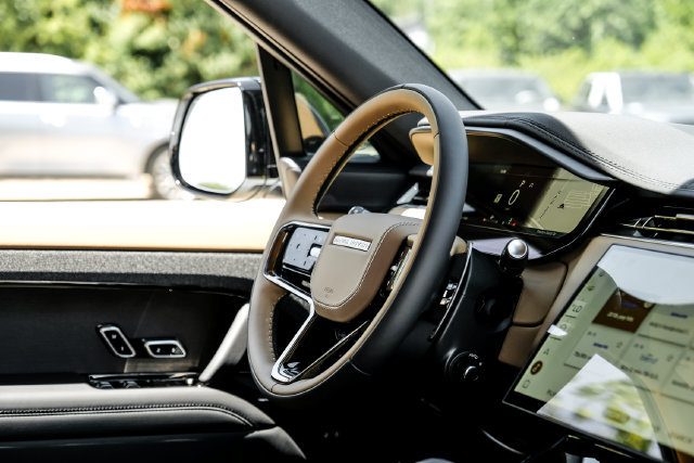 New 2026 Land Rover Range Rover Sport Dynamic SE AWD/4WD image 19