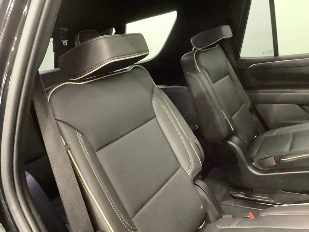 Used 2021 GMC Yukon SLT w/ SLT Luxury Package image 37