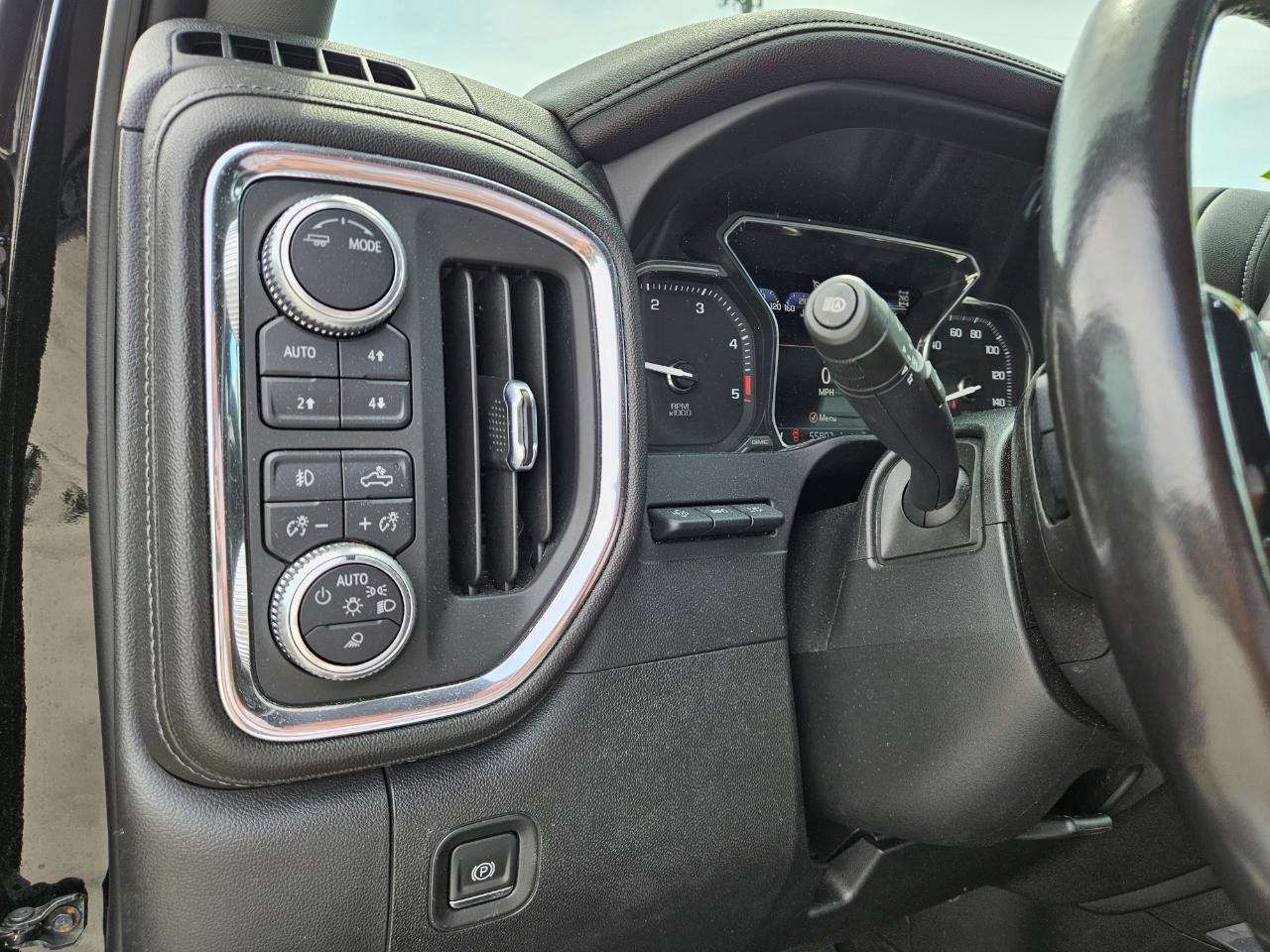 Used 2020 GMC Sierra 3500 Denali w/ Denali Ultimate Package AWD/4WD image 19