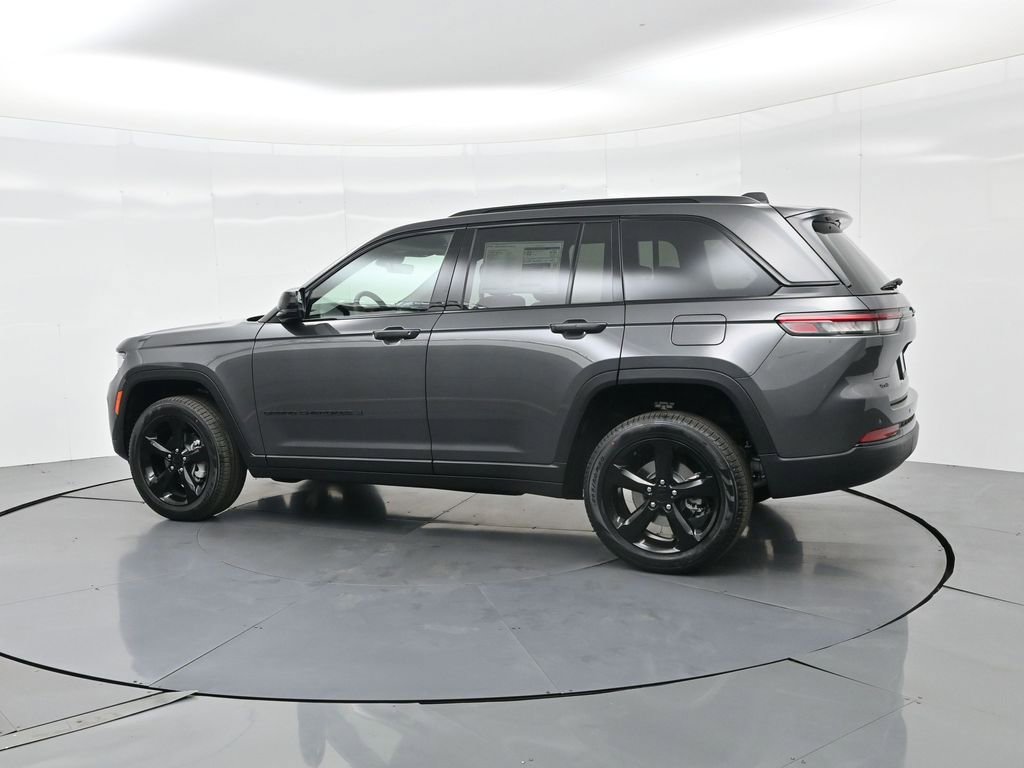 New 2025 Jeep Grand Cherokee Limited image 9