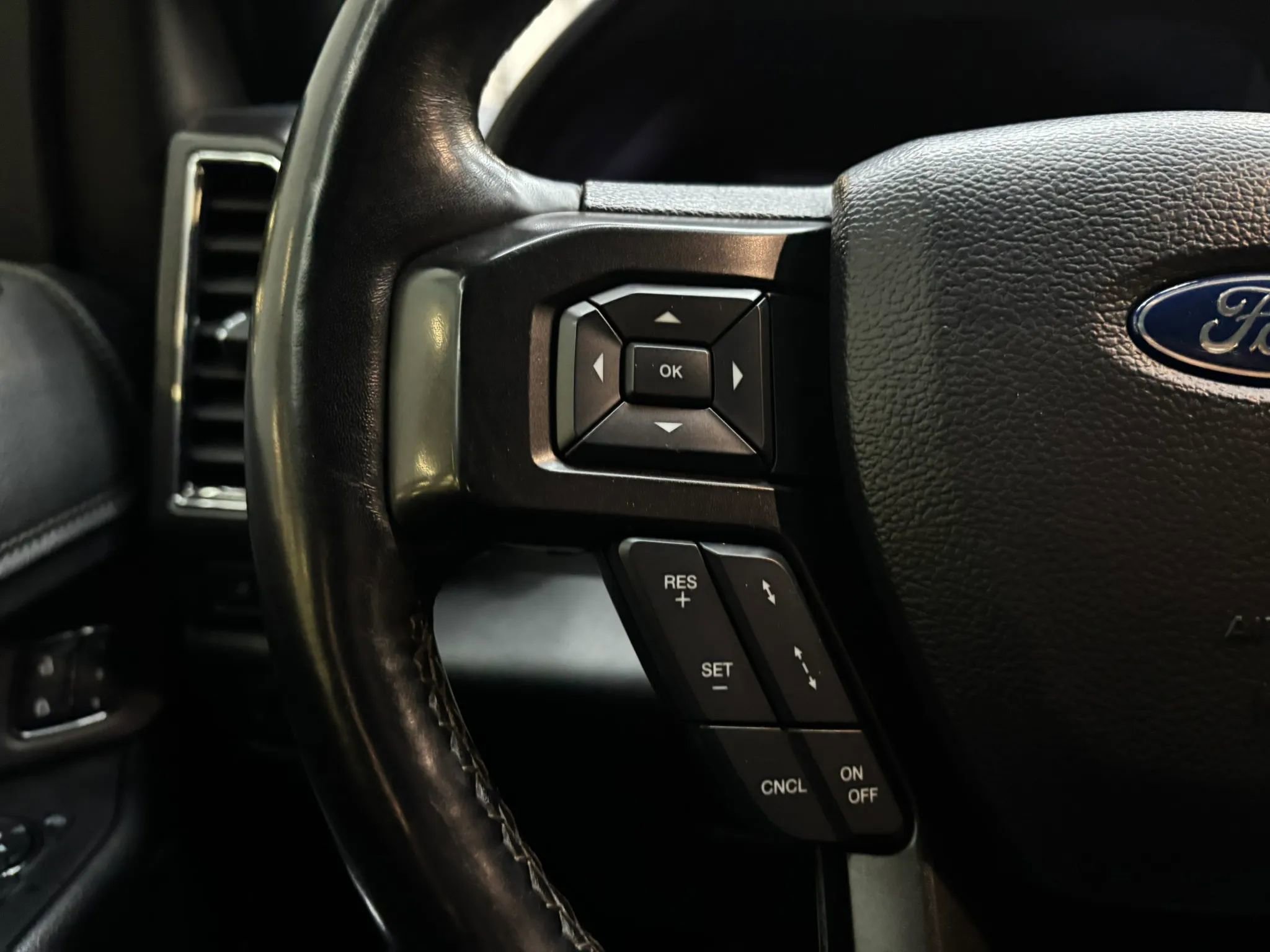 Used 2018 Ford Expedition Max Limited w/ Equipment Group 302A AWD/4WD image 16