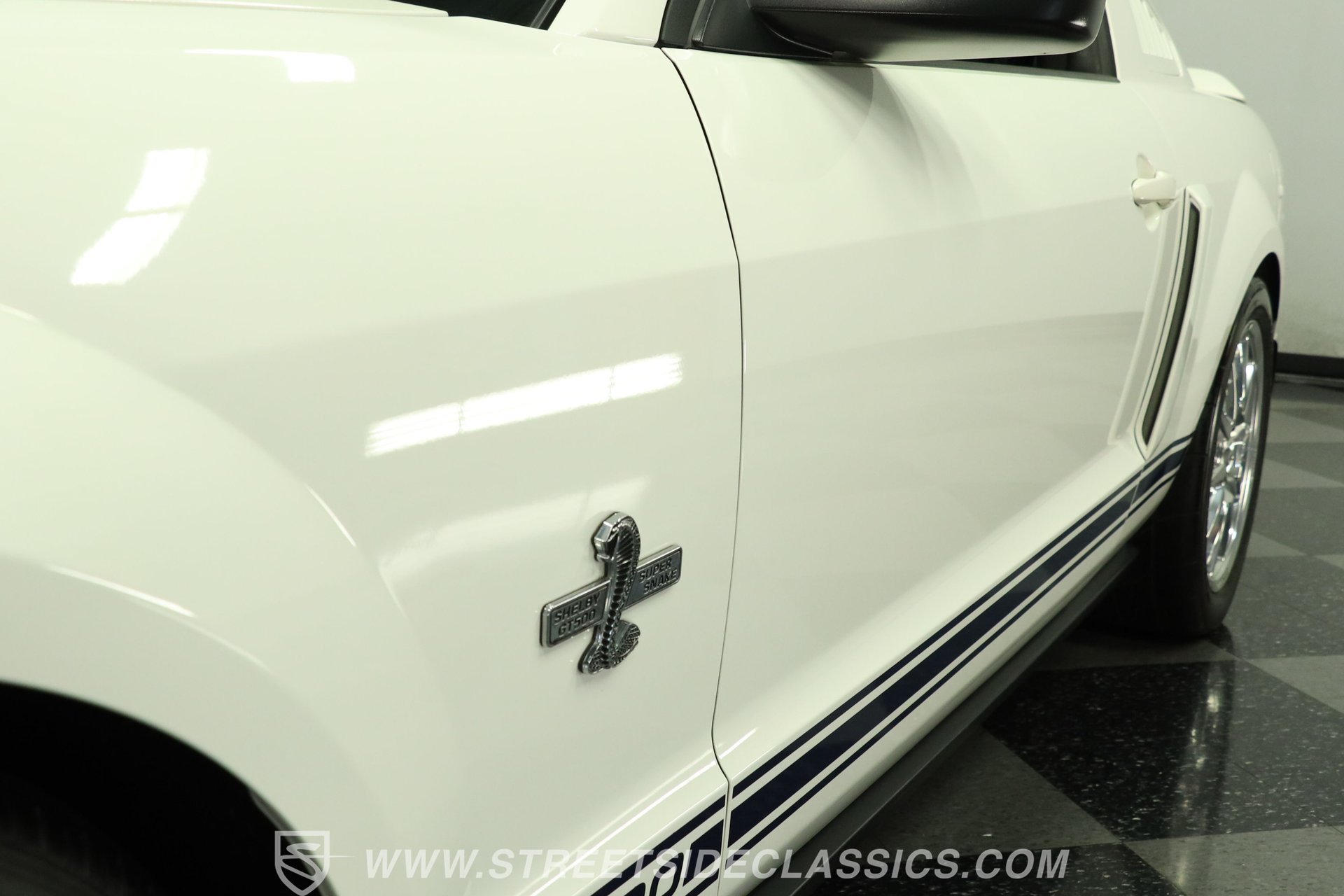 Used 2007 Ford Mustang Shelby GT500 RWD image 22