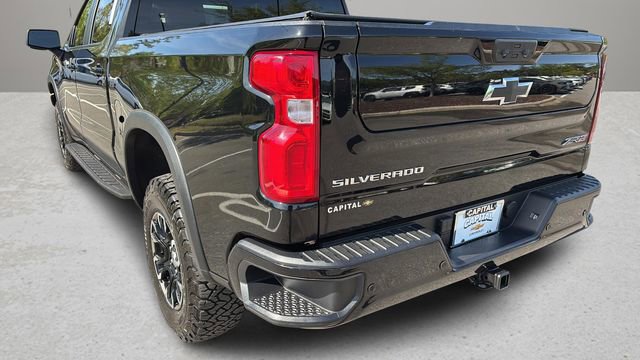 Used 2024 Chevrolet Silverado 1500 ZR2 w/ Technology Package image 38