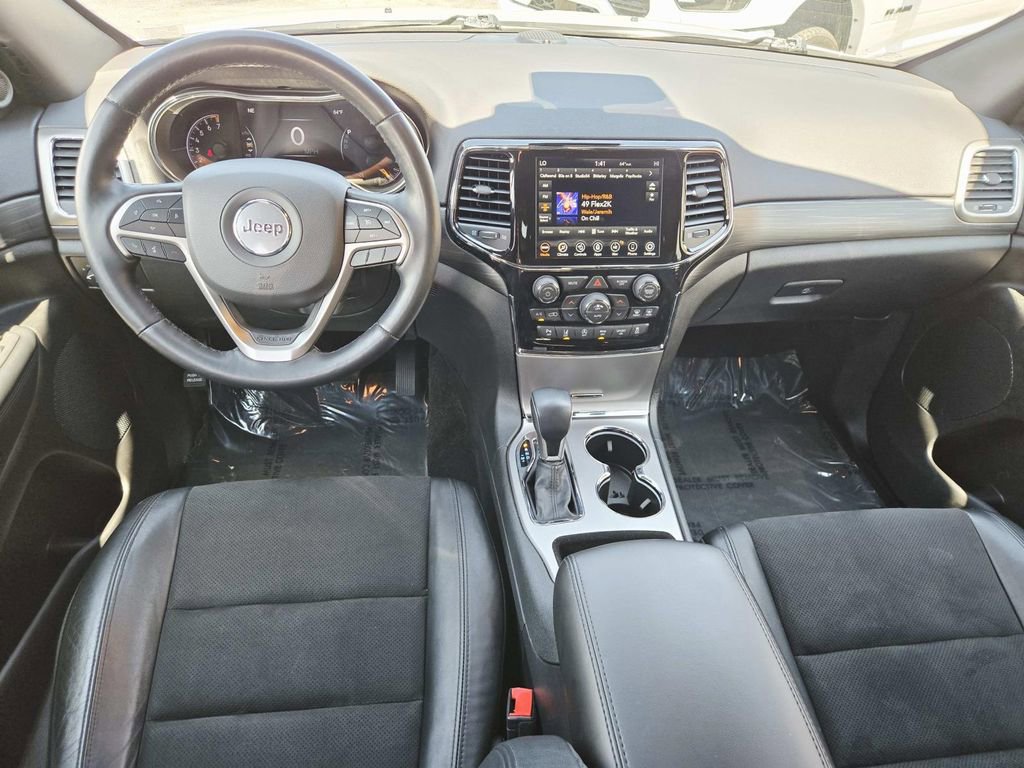 Used 2022 Jeep Grand Cherokee Laredo X AWD/4WD image 9