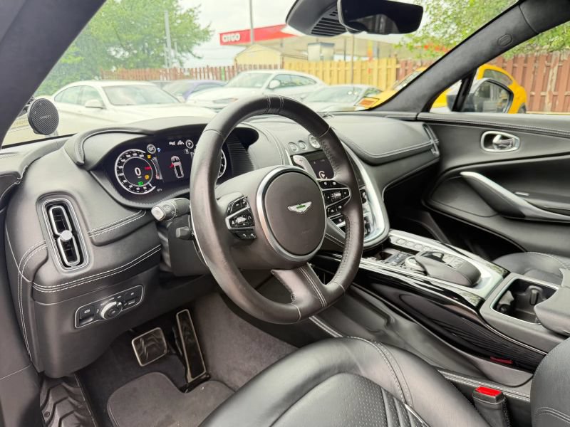 Used 2021 Aston Martin DBX AWD/4WD image 13