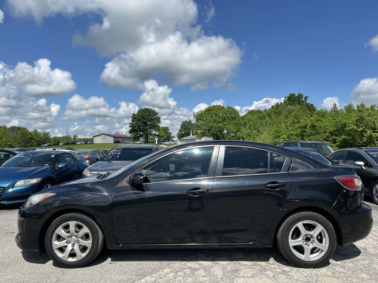 Used 2013 MAZDA MAZDA3 i SV image 3