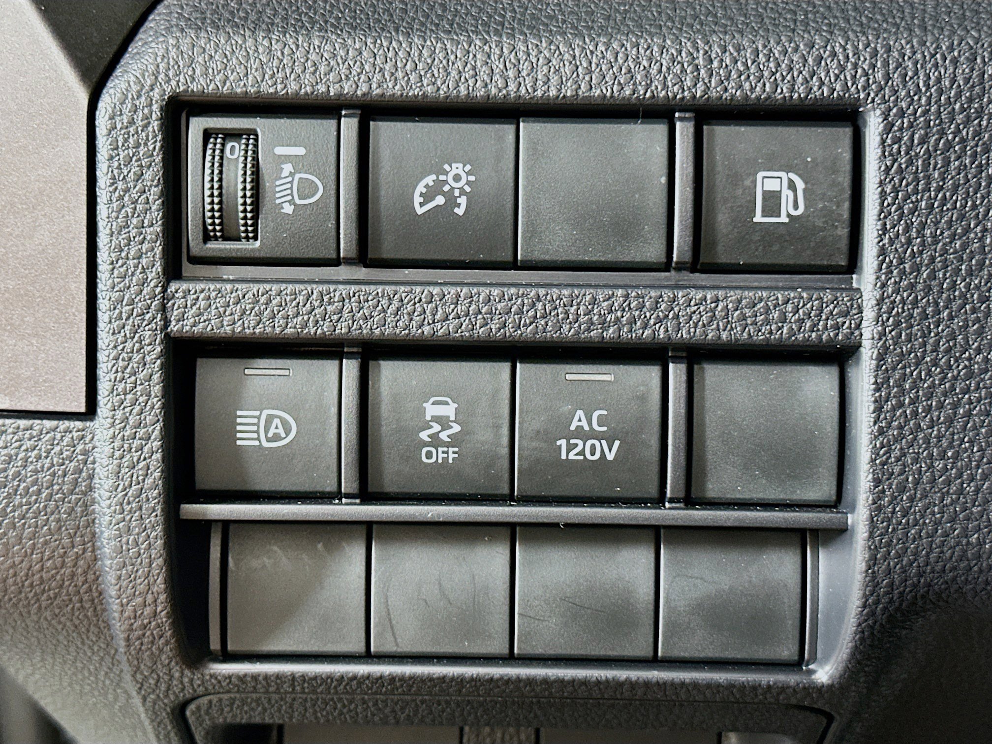 Used 2025 Toyota 4Runner TRD Off-Road image 17