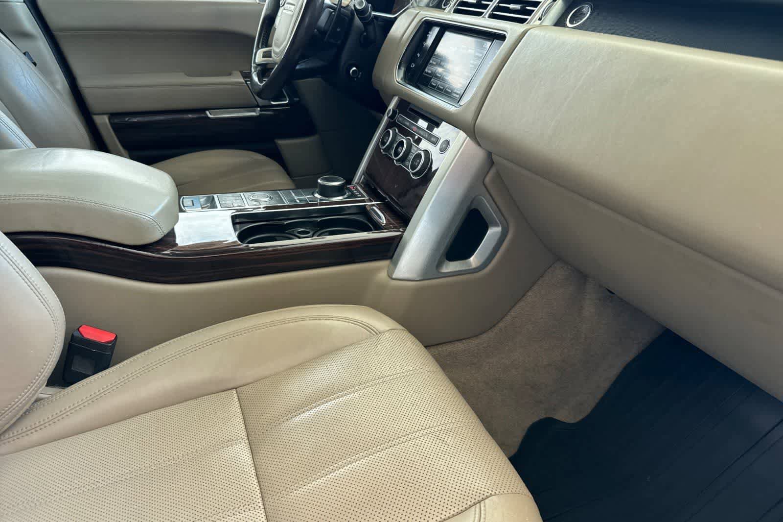 Used 2015 Land Rover Range Rover Long Wheelbase Supercharged image 18