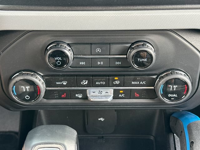 Used 2023 Ford Bronco Black Diamond w/ Sasquatch Package AWD/4WD image 26