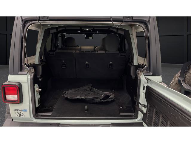 Used 2024 Jeep Wrangler Unlimited image 26