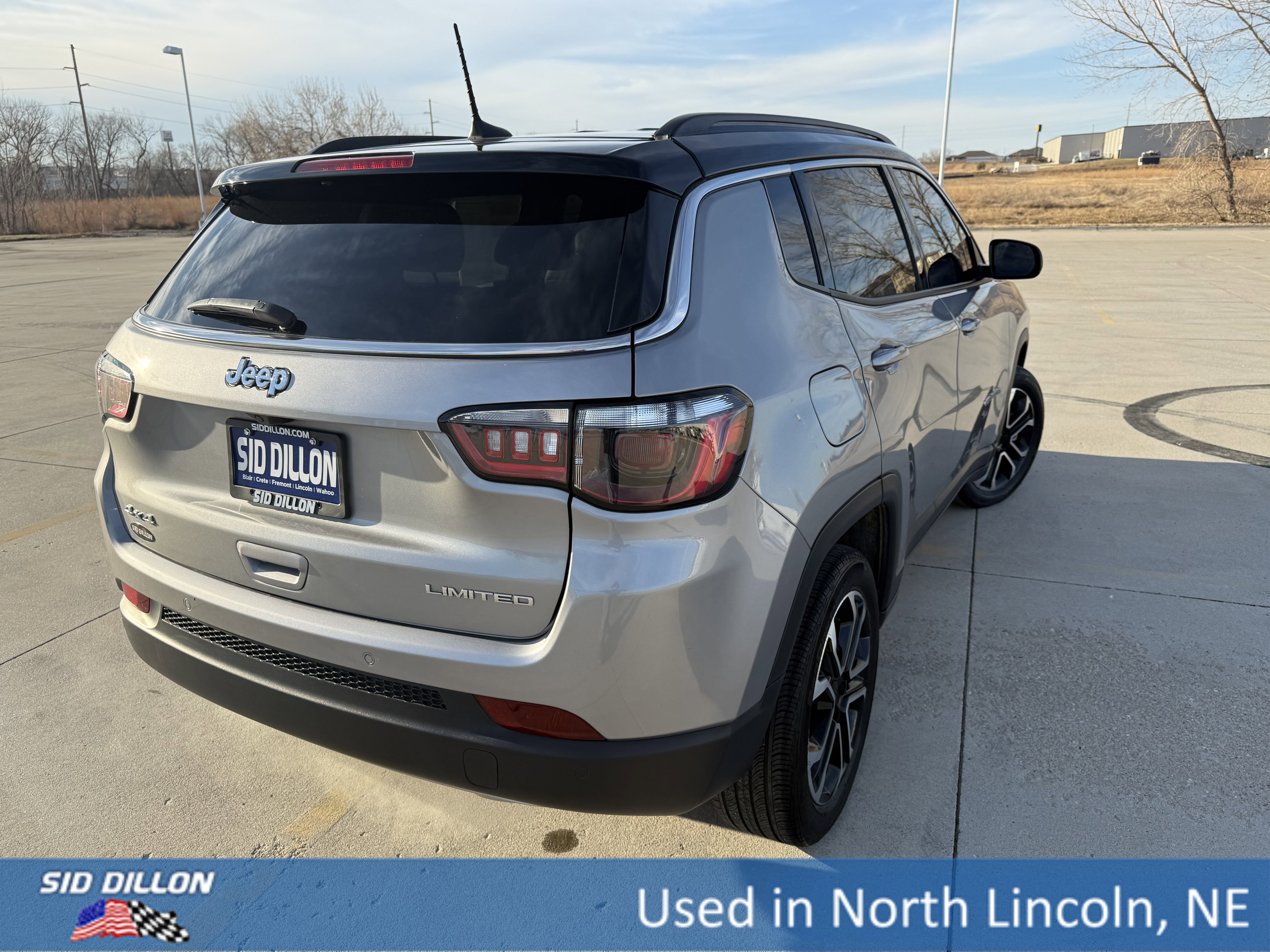 Used 2023 Jeep Compass Limited image 7