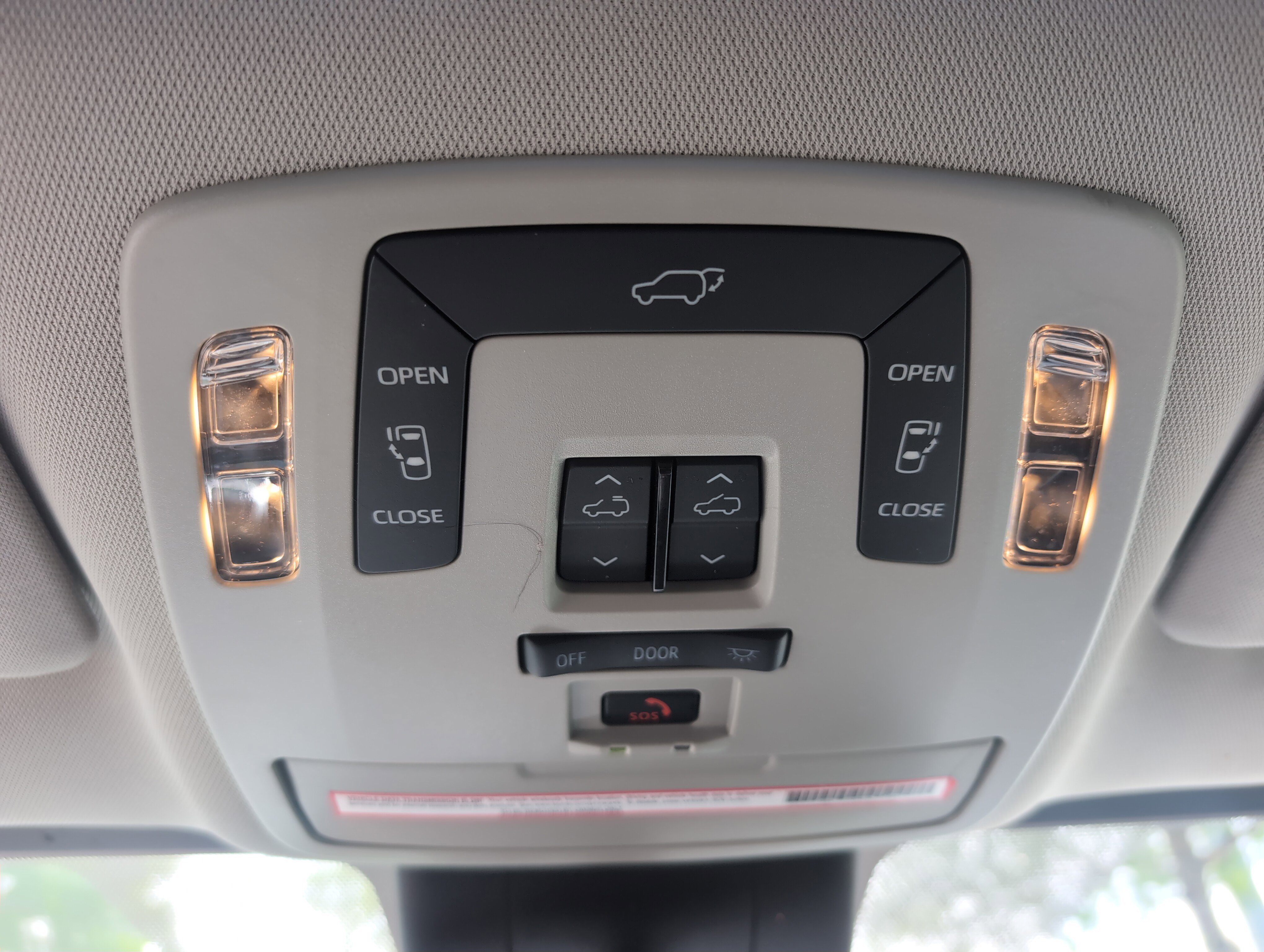 Certified 2023 Toyota Sienna XLE FWD image 41