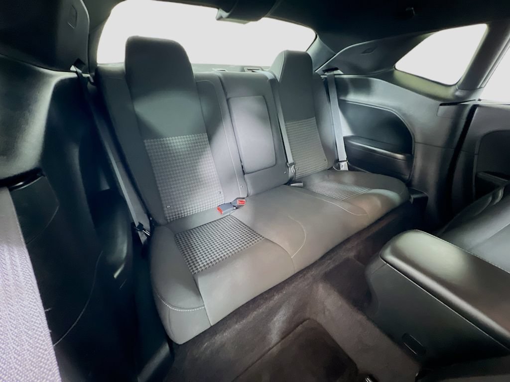 Used 2019 Dodge Challenger R/T RWD image 29