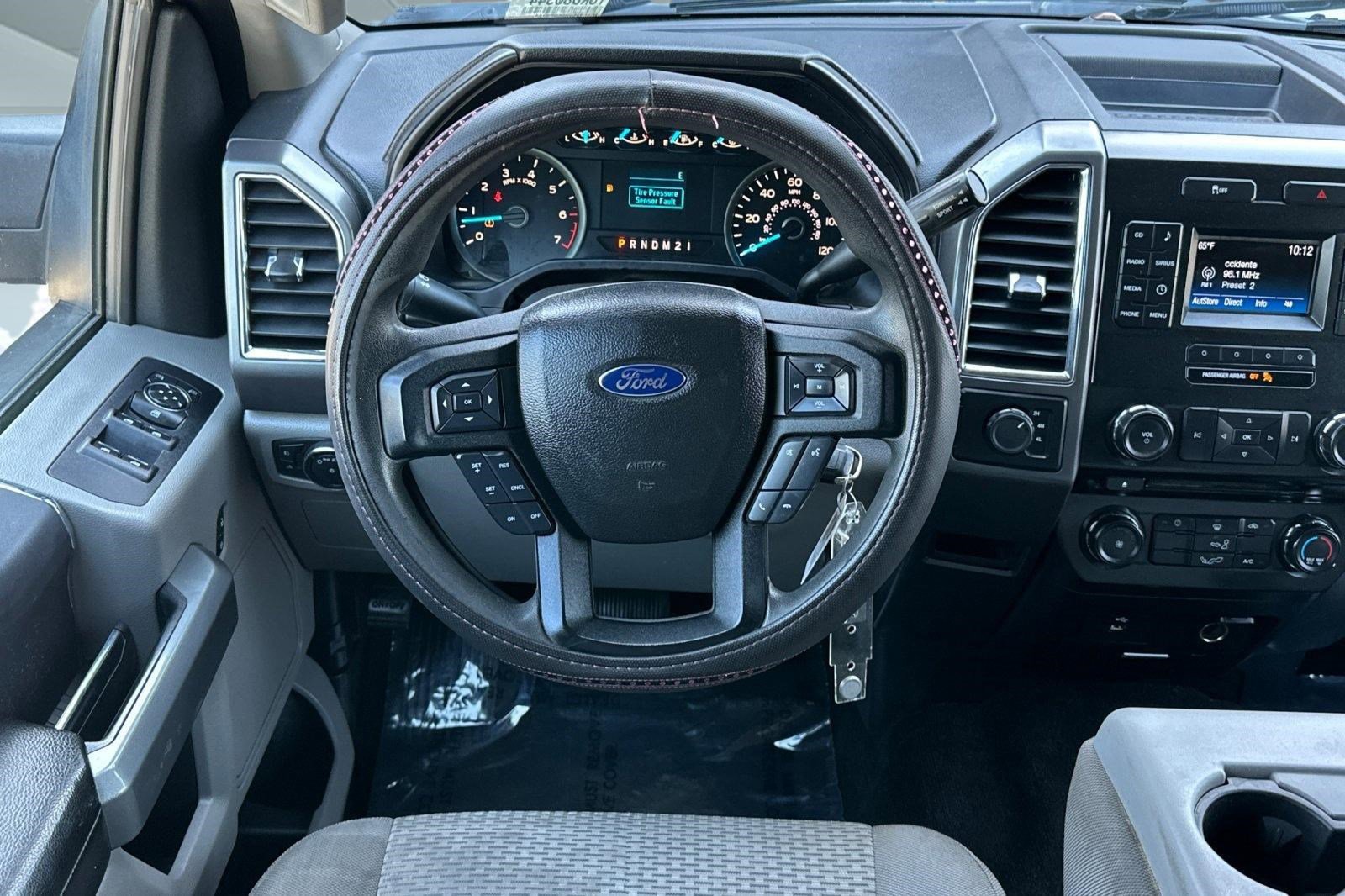 Used 2016 Ford F150 XLT AWD/4WD image 25