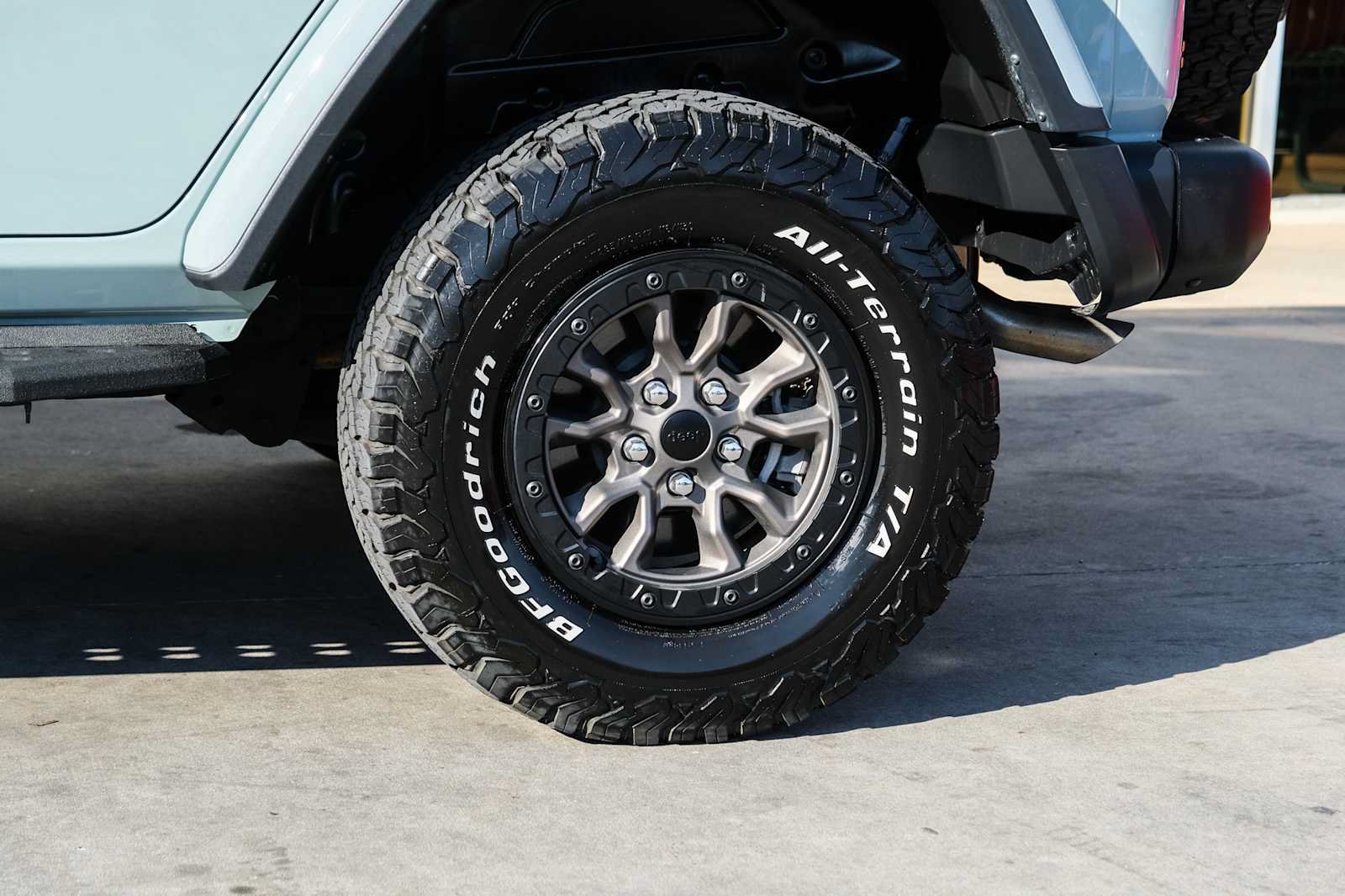 Used 2023 Jeep Wrangler Unlimited Rubicon 392 w/ Trailer Tow Package AWD/4WD image 22