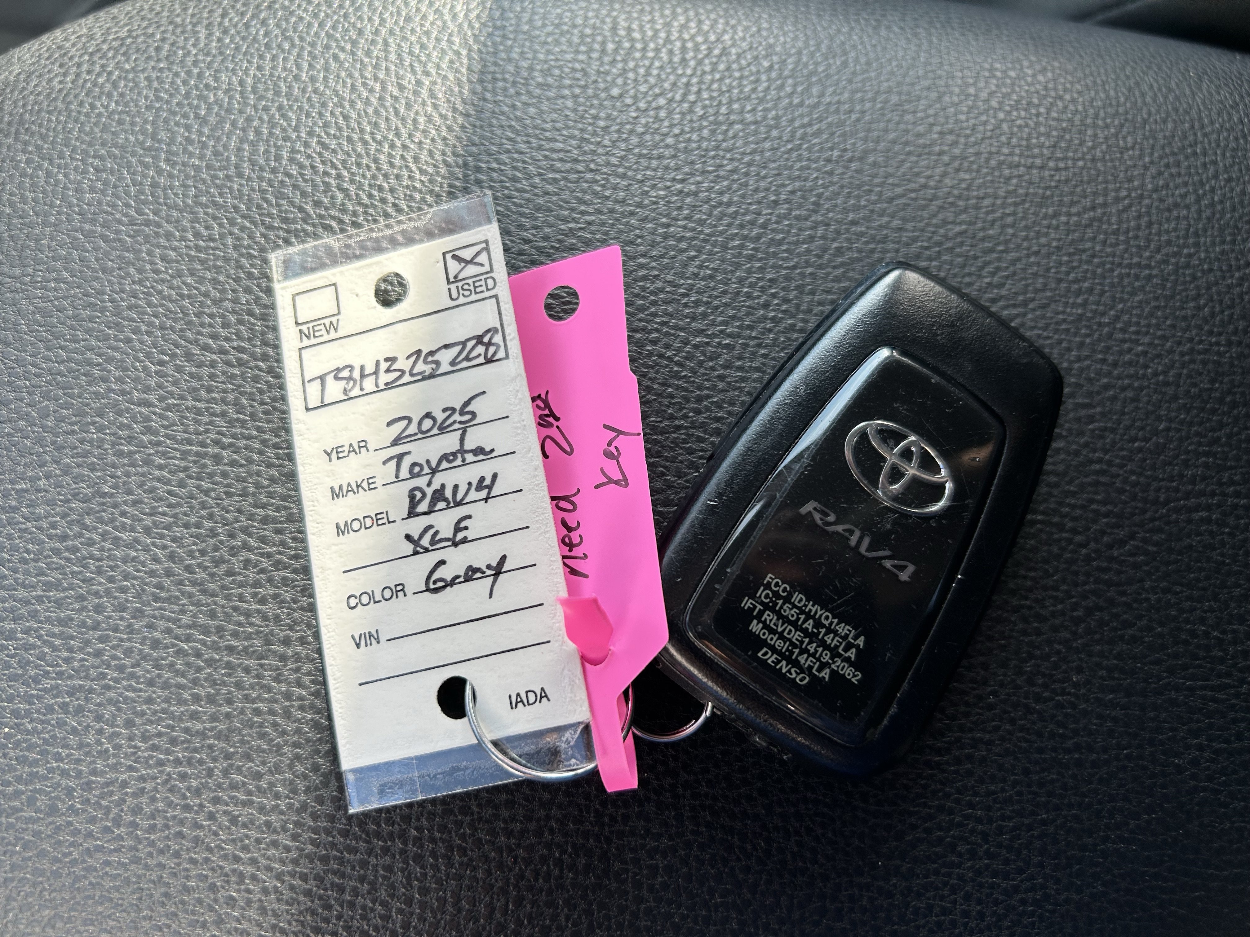 Certified 2025 Toyota RAV4 XLE FWD image 32