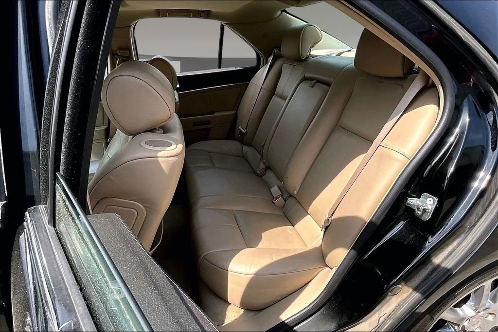 Used 2007 Cadillac STS V8 w/ Preferred Equipment Group AWD/4WD image 21