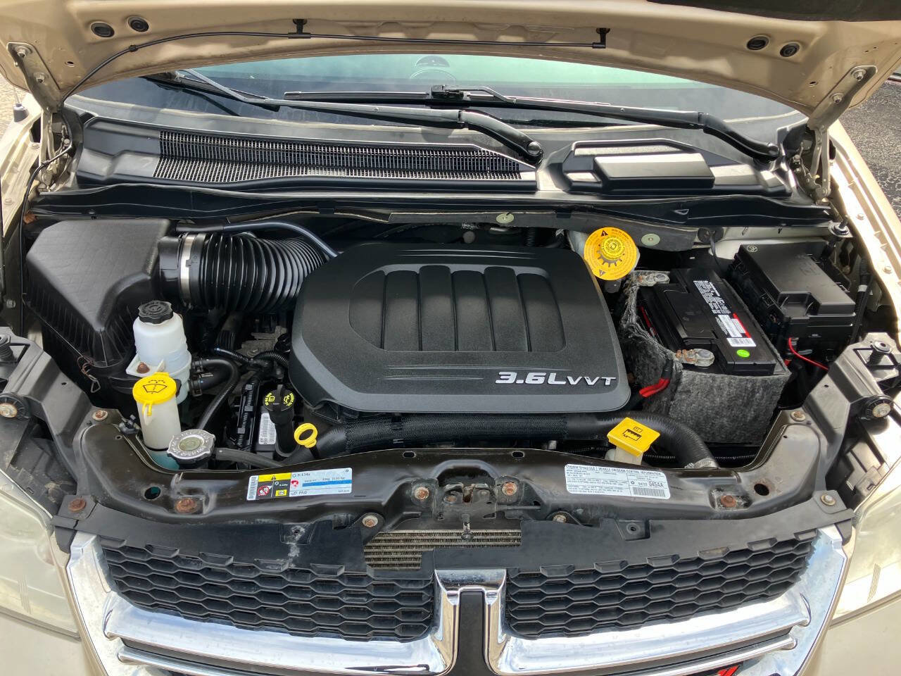 Used 2013 Dodge Grand Caravan Crew w/ Driver Convenience Group FWD image 22