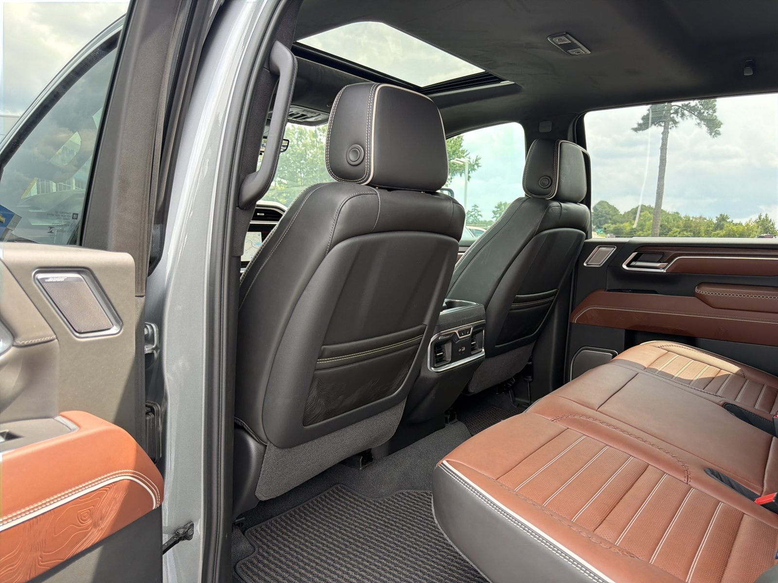 Used 2026 GMC Sierra 2500 Denali Ultimate AWD/4WD image 31