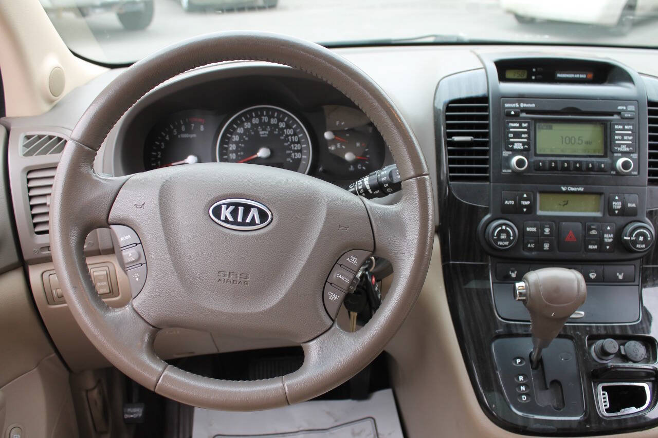 Used 2012 Kia Sedona EX w/ Luxury Pkg FWD image 30