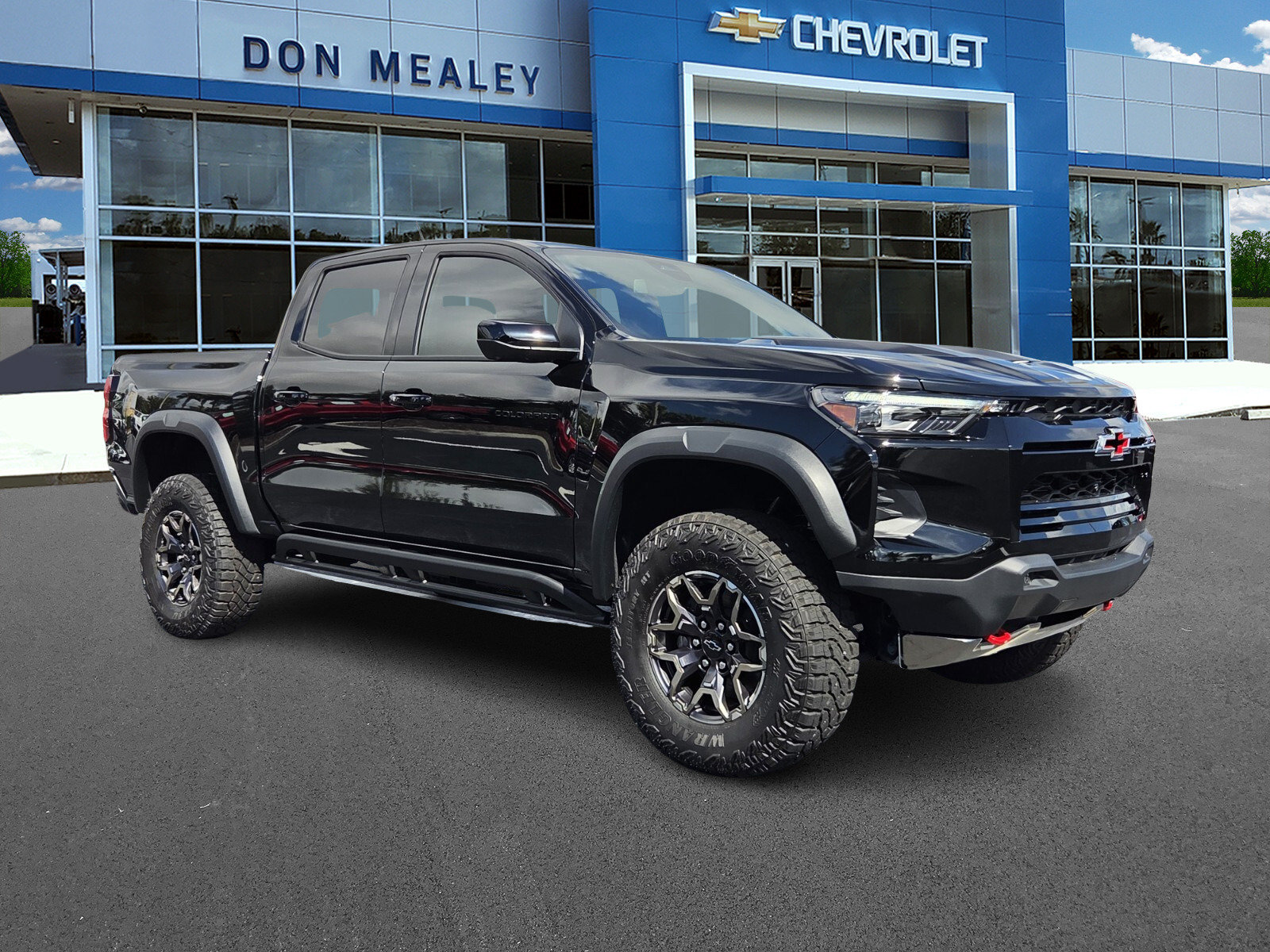 New 2026 Chevrolet Colorado ZR2 w/ Technology Package AWD/4WD image 1