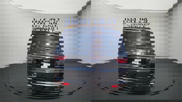 Used 2023 Jeep Wagoneer L Series II image 4