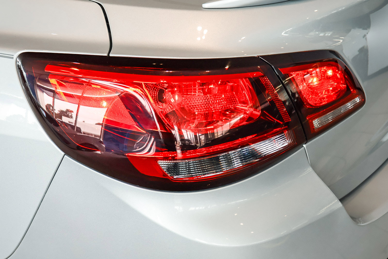 Used 2015 Chevrolet SS image 25