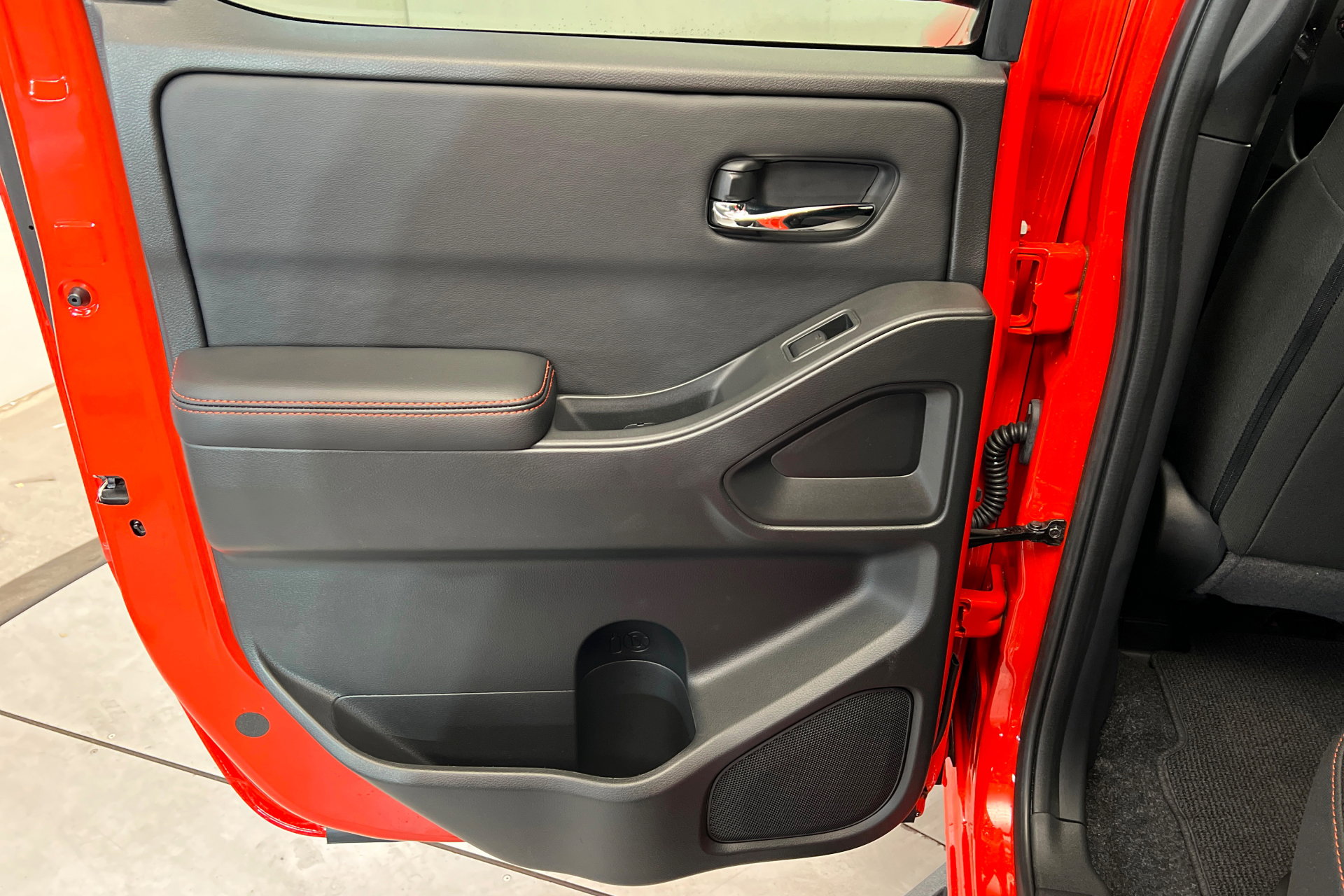 Used 2025 Nissan Frontier Pro-X w/ Pro Convenience Package image 18