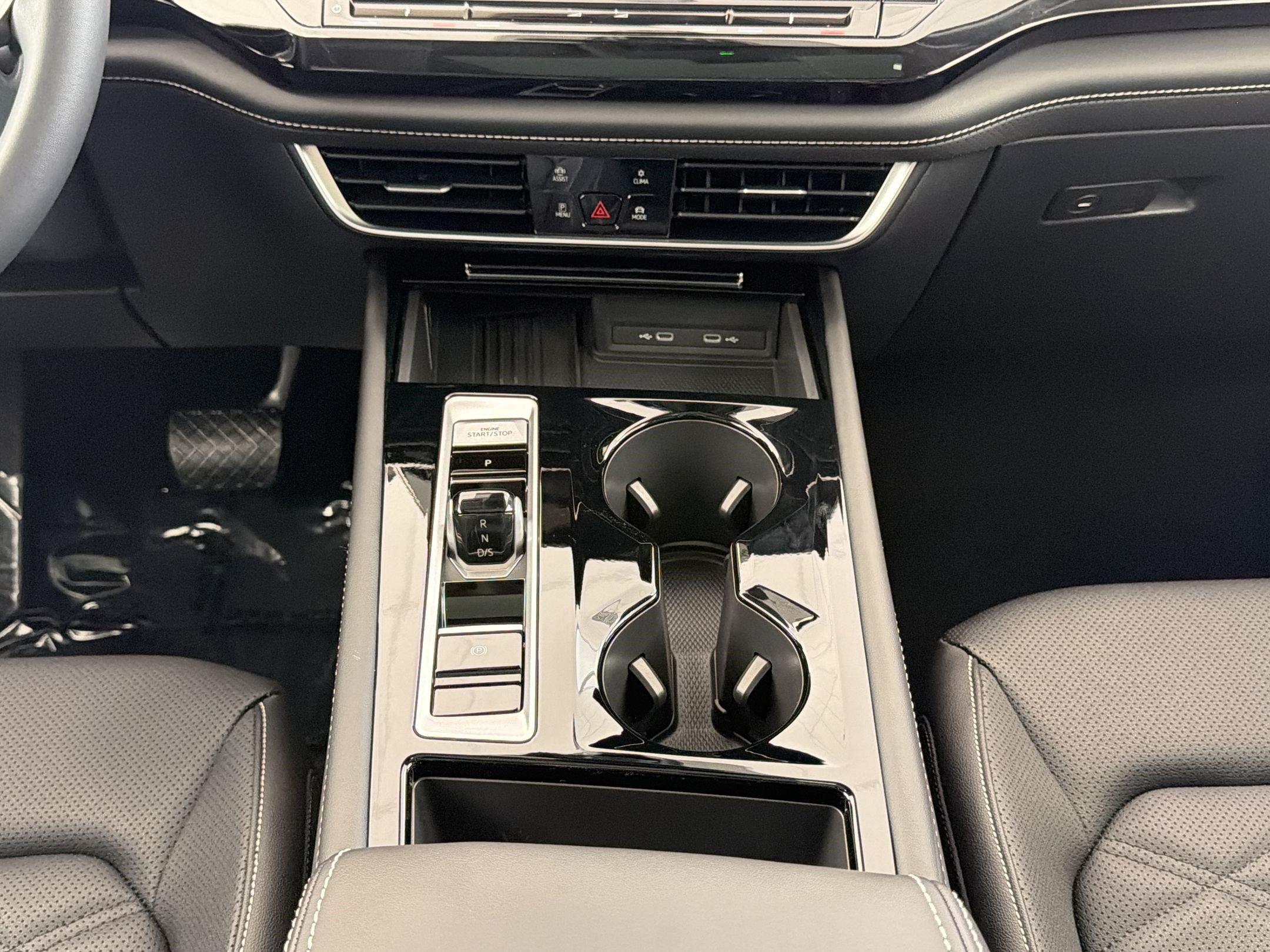 New 2026 Volkswagen Atlas SE FWD image 26