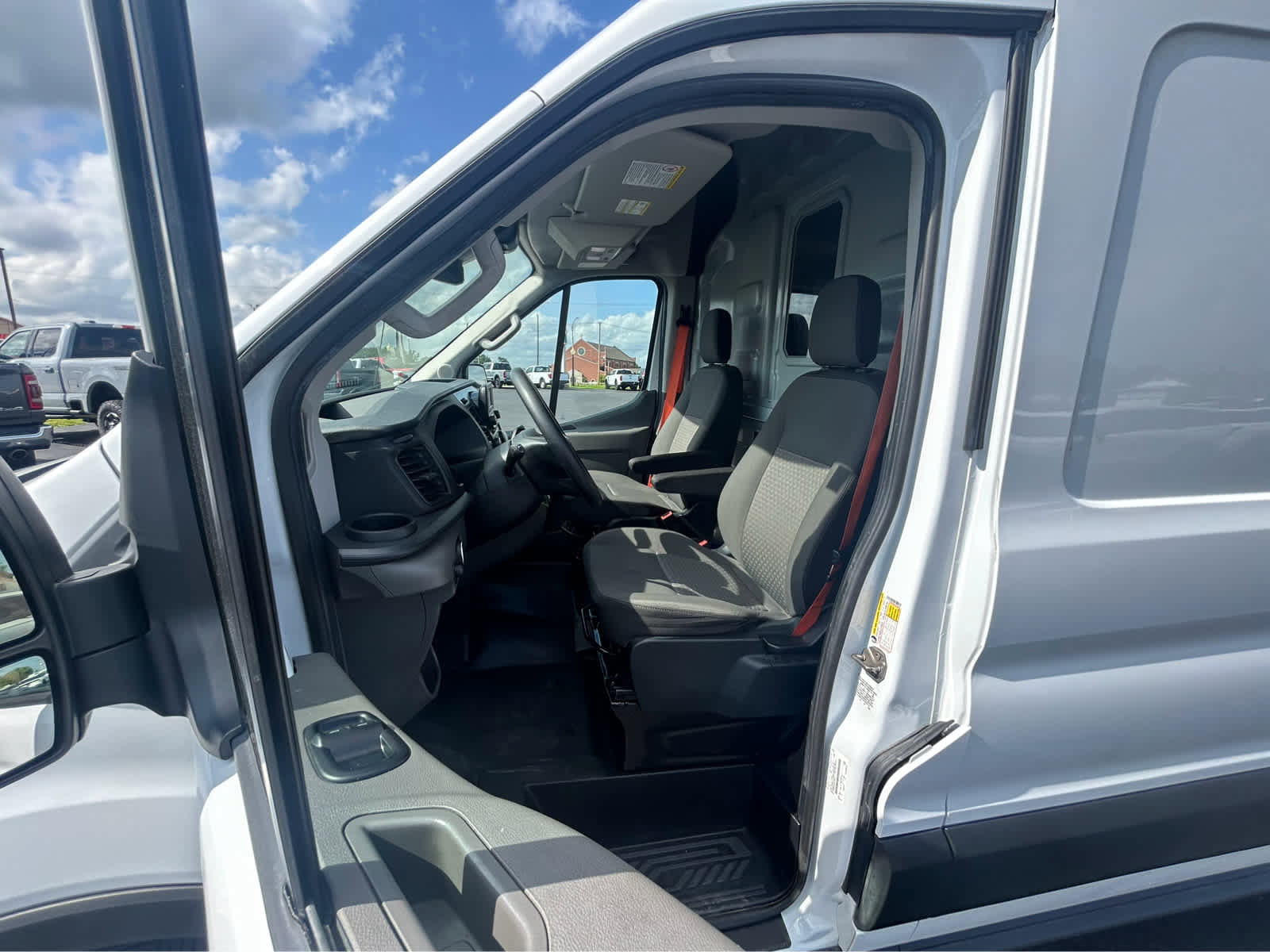 Used 2023 Ford Transit 250 w/ Load Area Protection Package image 11