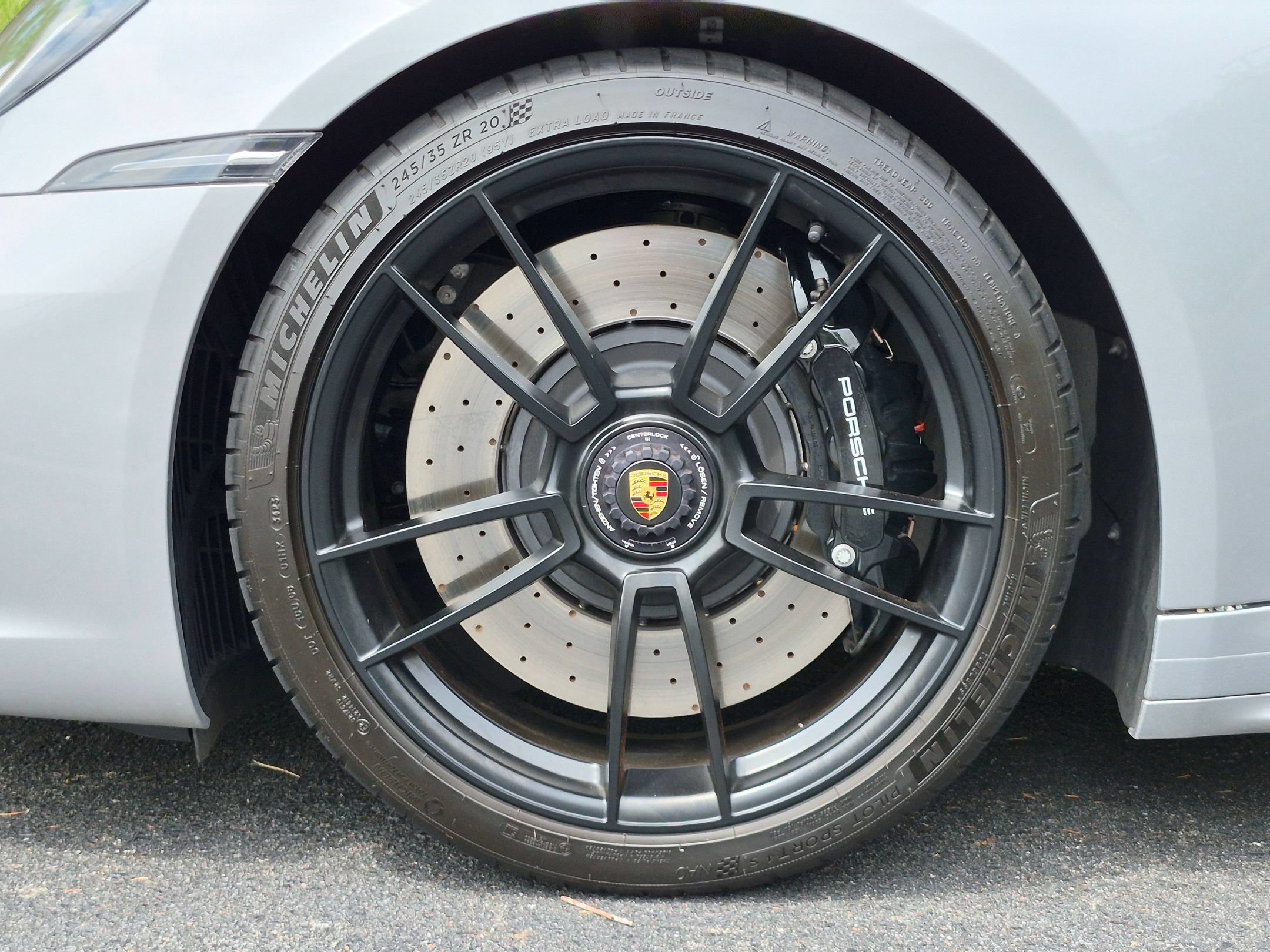 Certified 2023 Porsche 911 Carrera 4 GTS AWD/4WD image 36