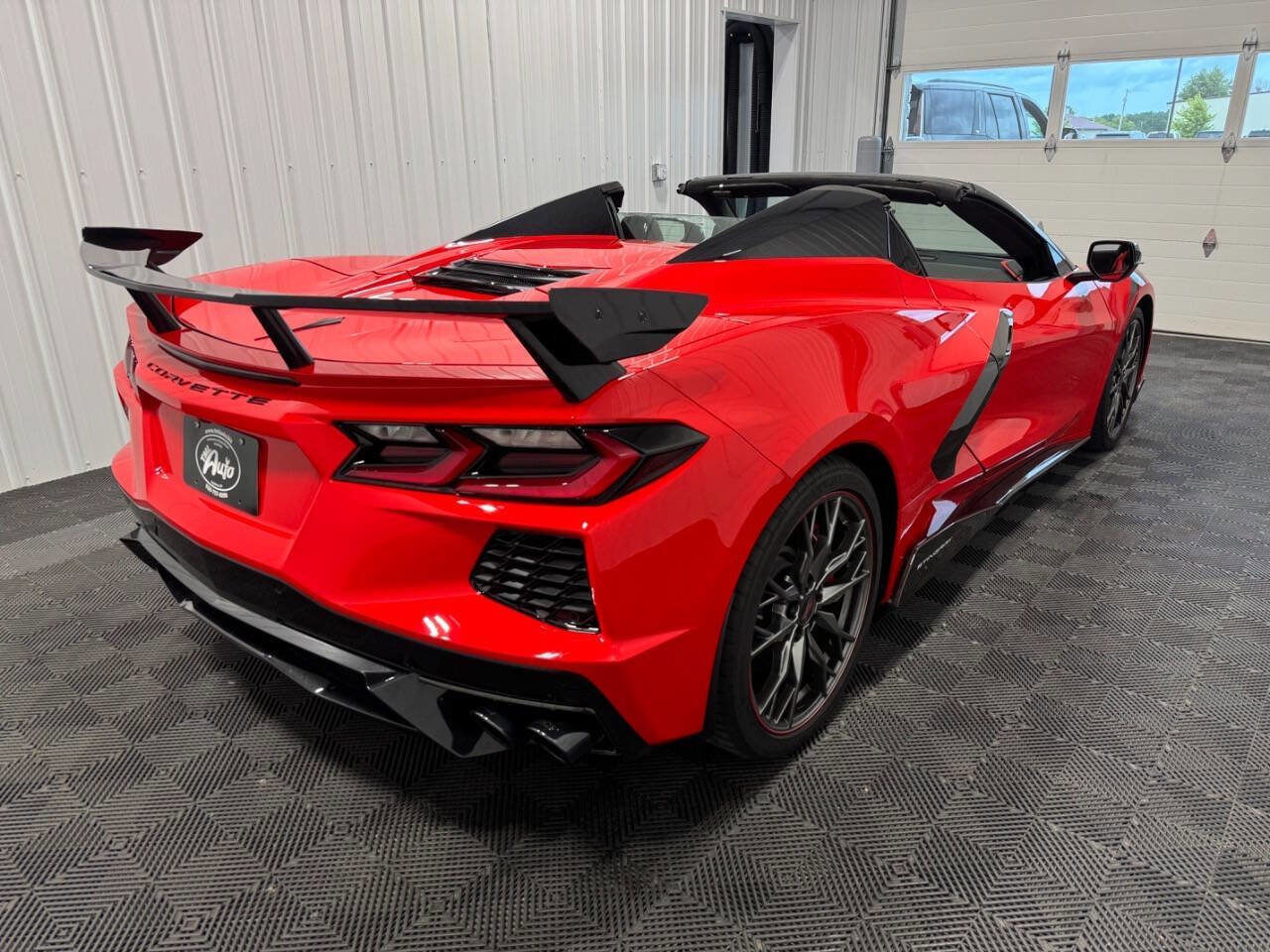 Used 2024 Chevrolet Corvette Stingray Premium Conv w/ Z51 Performance Package image 4