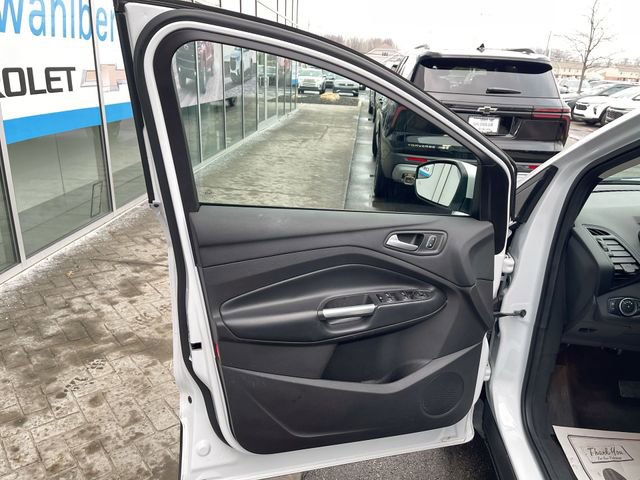 Used 2019 Ford Escape SEL image 21
