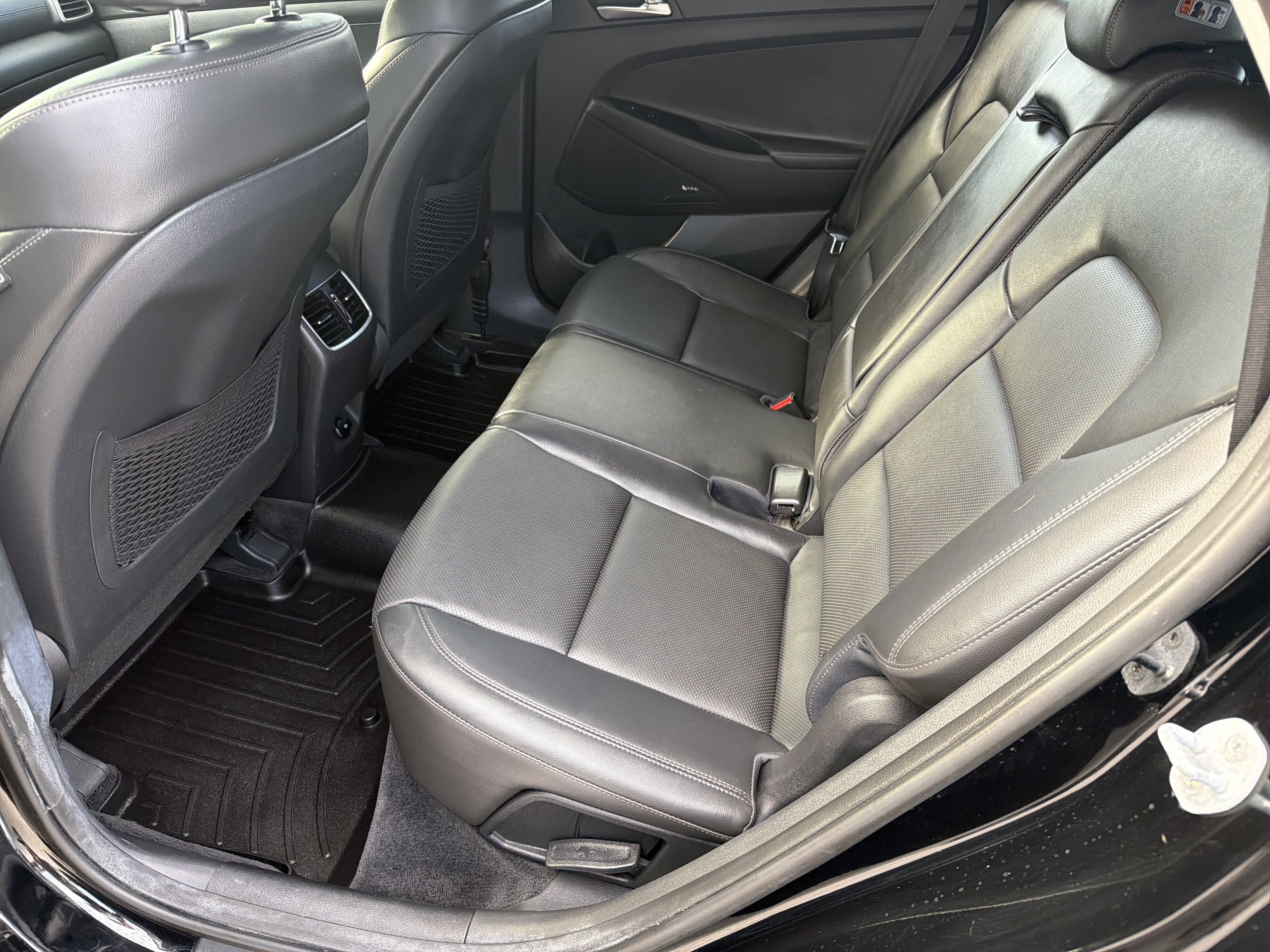 Used 2021 Hyundai Tucson Ultimate w/ Cargo Package FWD image 21