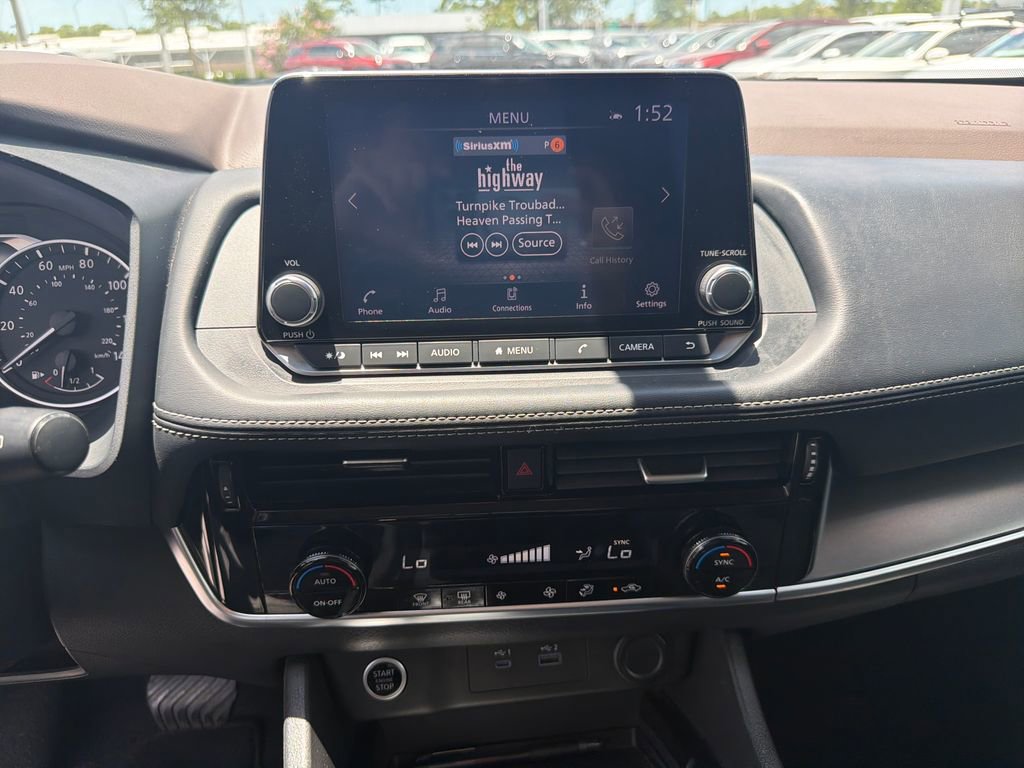 Used 2022 Nissan Rogue SV FWD image 32