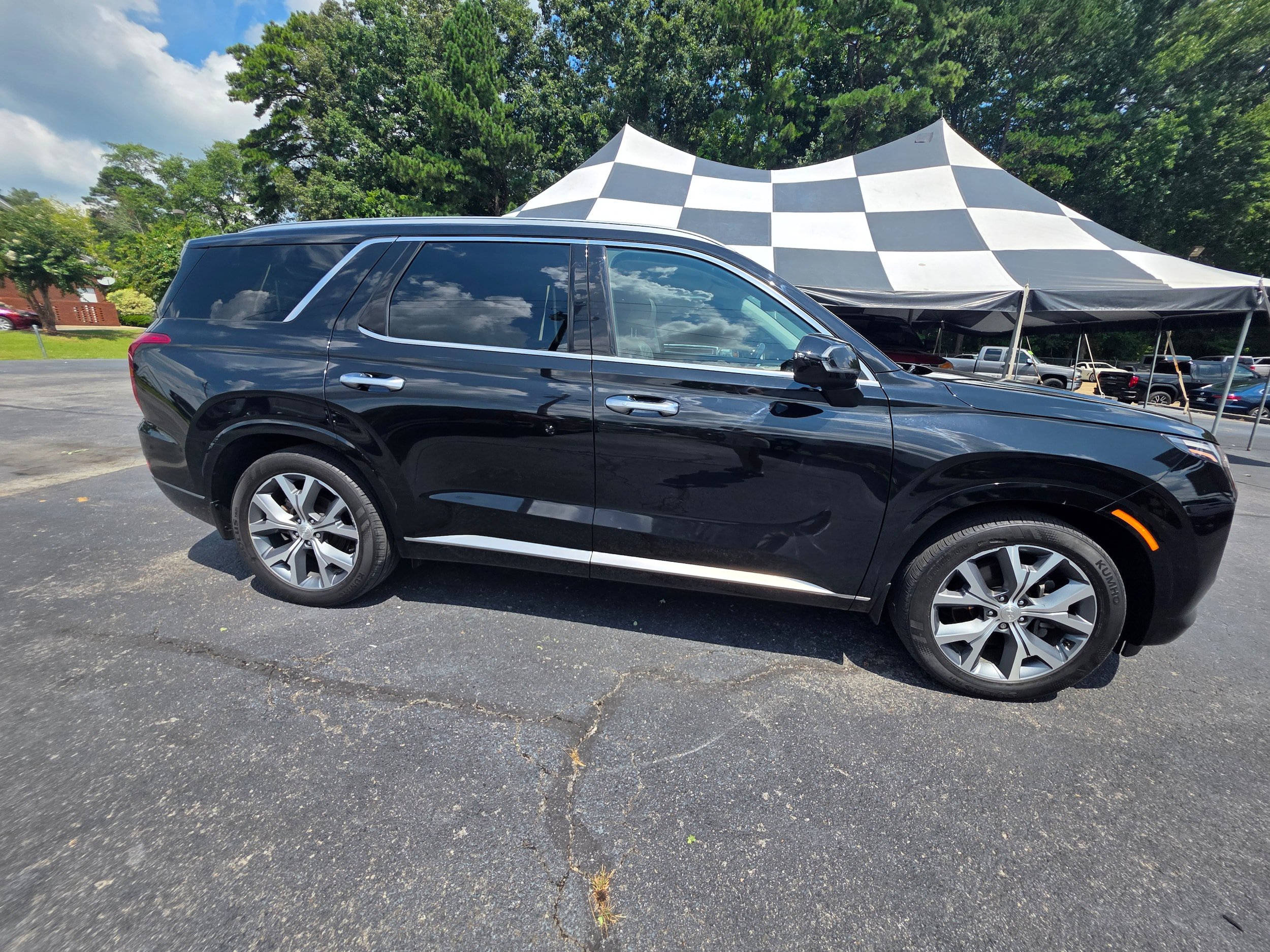 Used 2021 Hyundai Palisade Limited w/ Cargo Package AWD/4WD image 4