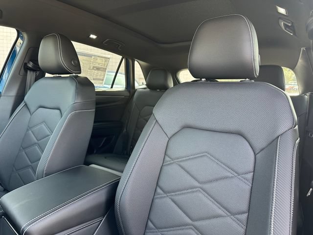 New 2026 Volkswagen Atlas Cross Sport SE FWD image 11